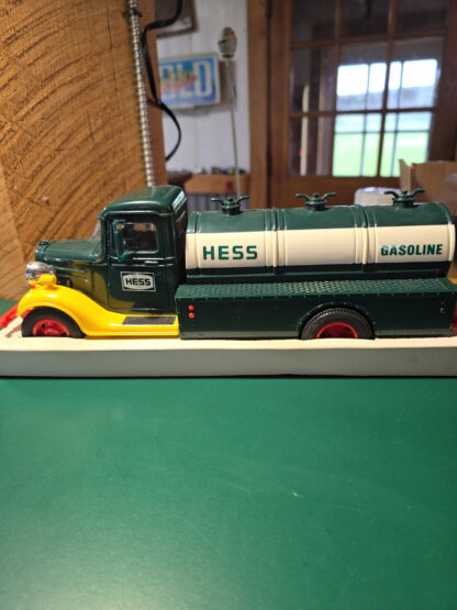 The First Hess Truck - Image 2